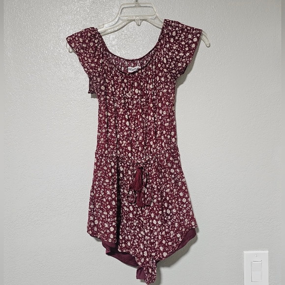 Princess Polly Reverse off the shoulder maroon flower Country romper - Picture 2 of 7